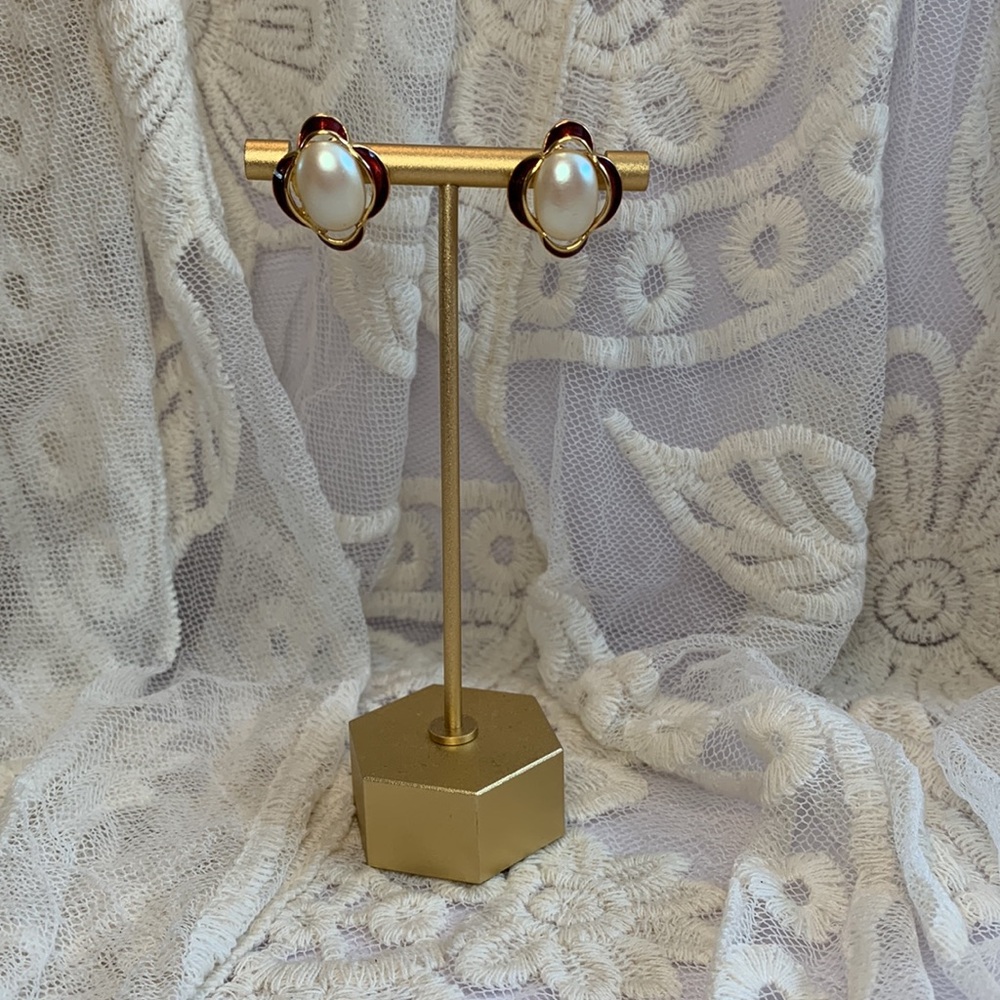 Authentic Vintage Givenchy Faux Pearl Stud Earrings - Picture 5 of 14